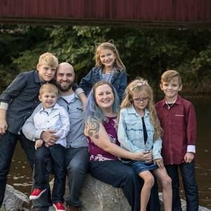 Meet your Posher, Elizabeth